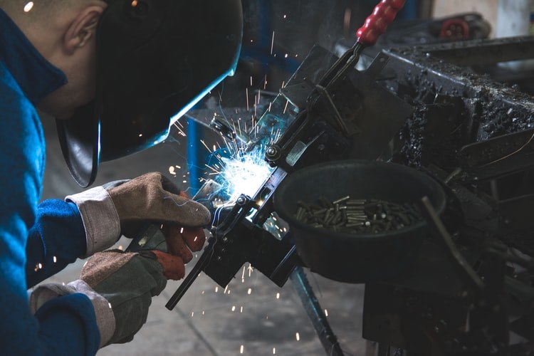 Welding-Photo width=